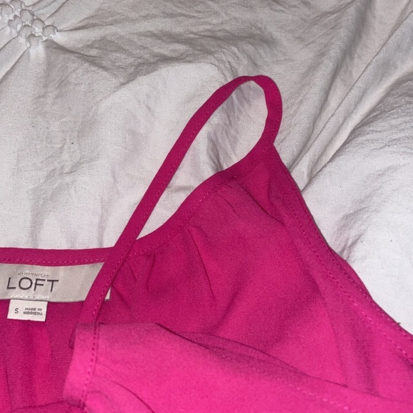Loft - size small - pink - polyester top - EUC - Picture 4 of 8